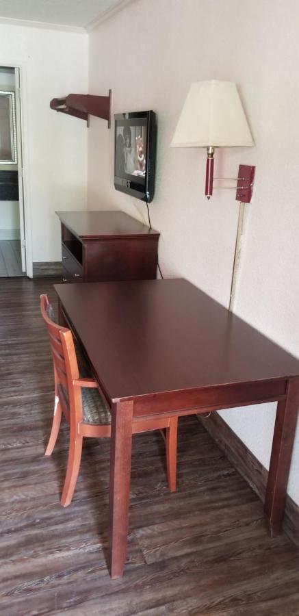 Best Inn Formerly Known As M Star Hotel Chickasaw 外观 照片